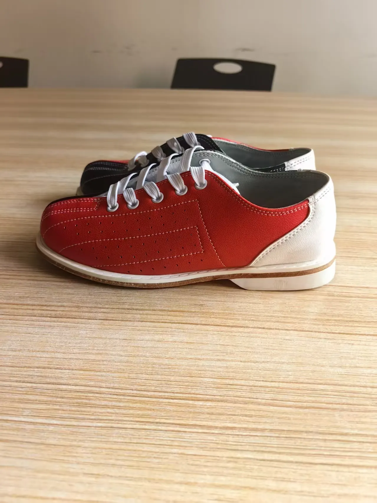 Wholesale Bowling Balls Suppliers Within 20 Working Days in Stockfactory 3