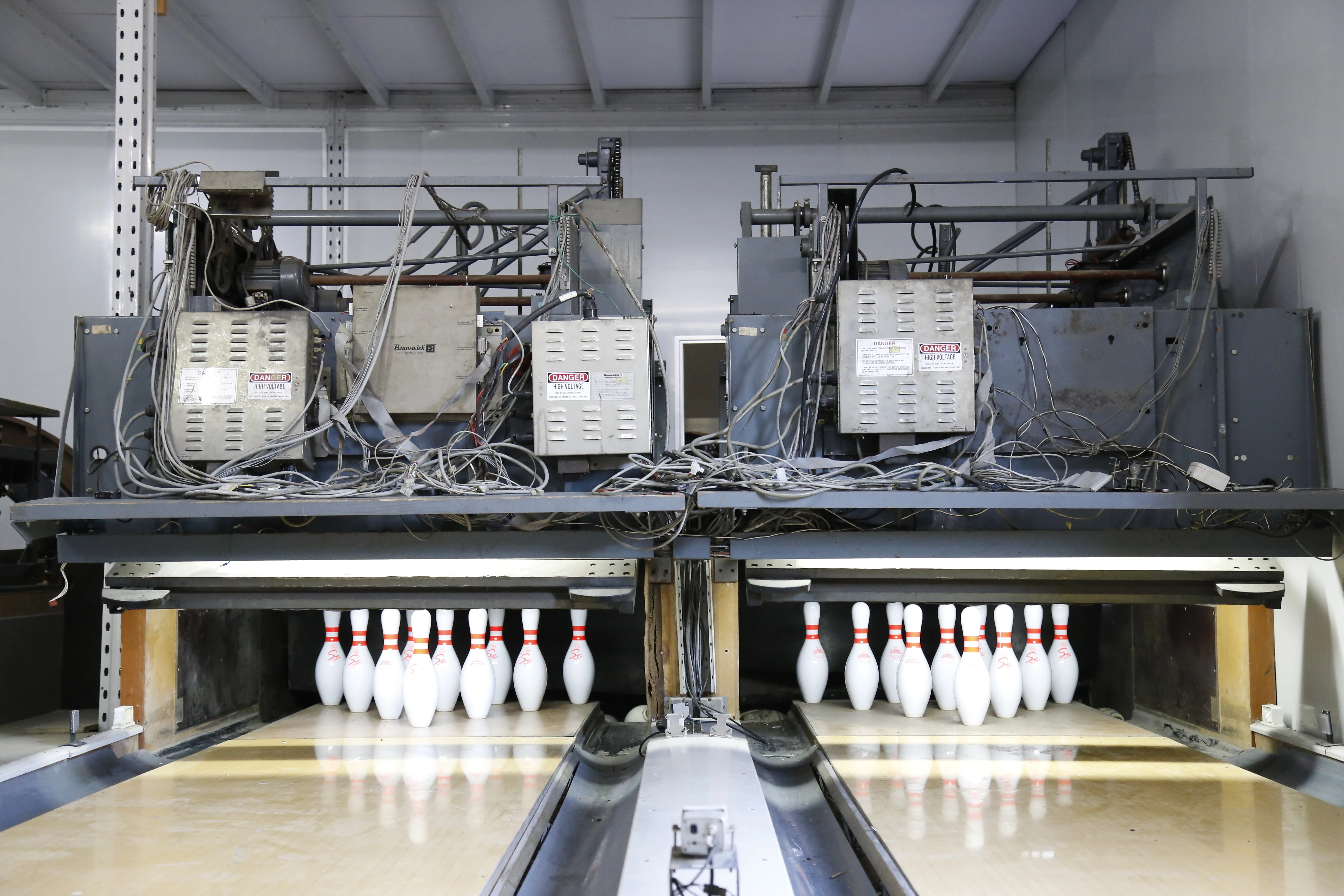 Refurbished Brunswick Bowling Equipment GS96 1